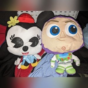Disney Doorables plush lot of 2